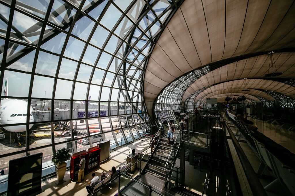 airport 1853505 1280