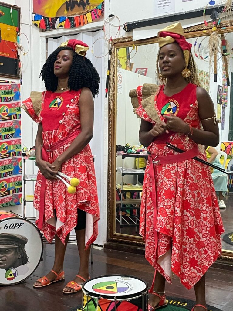 Salvador percussion class 3