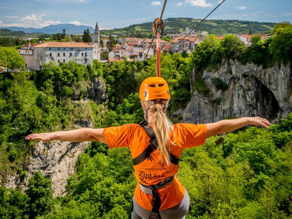 zipline pazinska jama julien duval